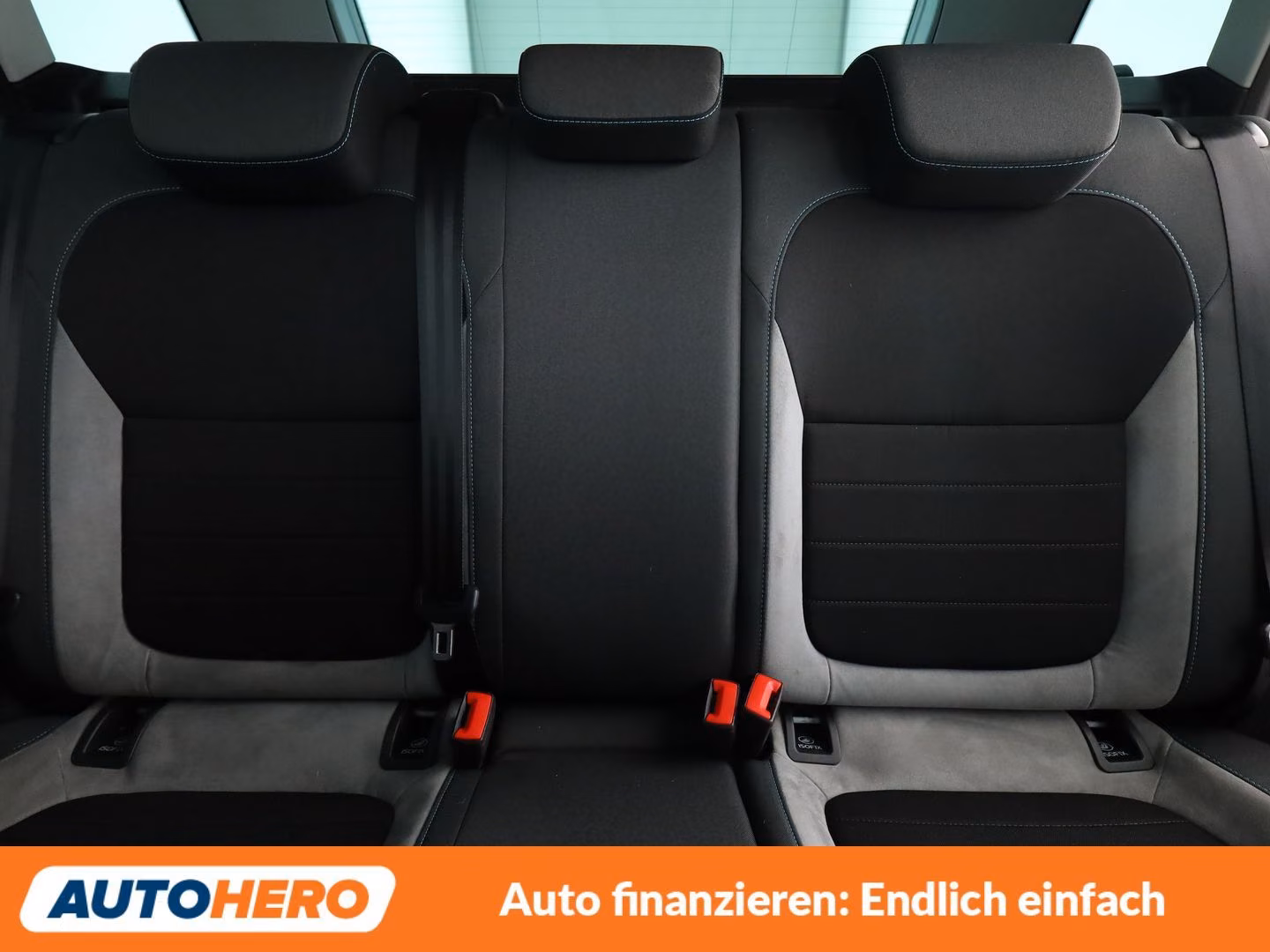 Skoda Fabia 1.2 TSI Joy Aut.*TEMPO*PDC*SHZ*ALU*KLIMA*