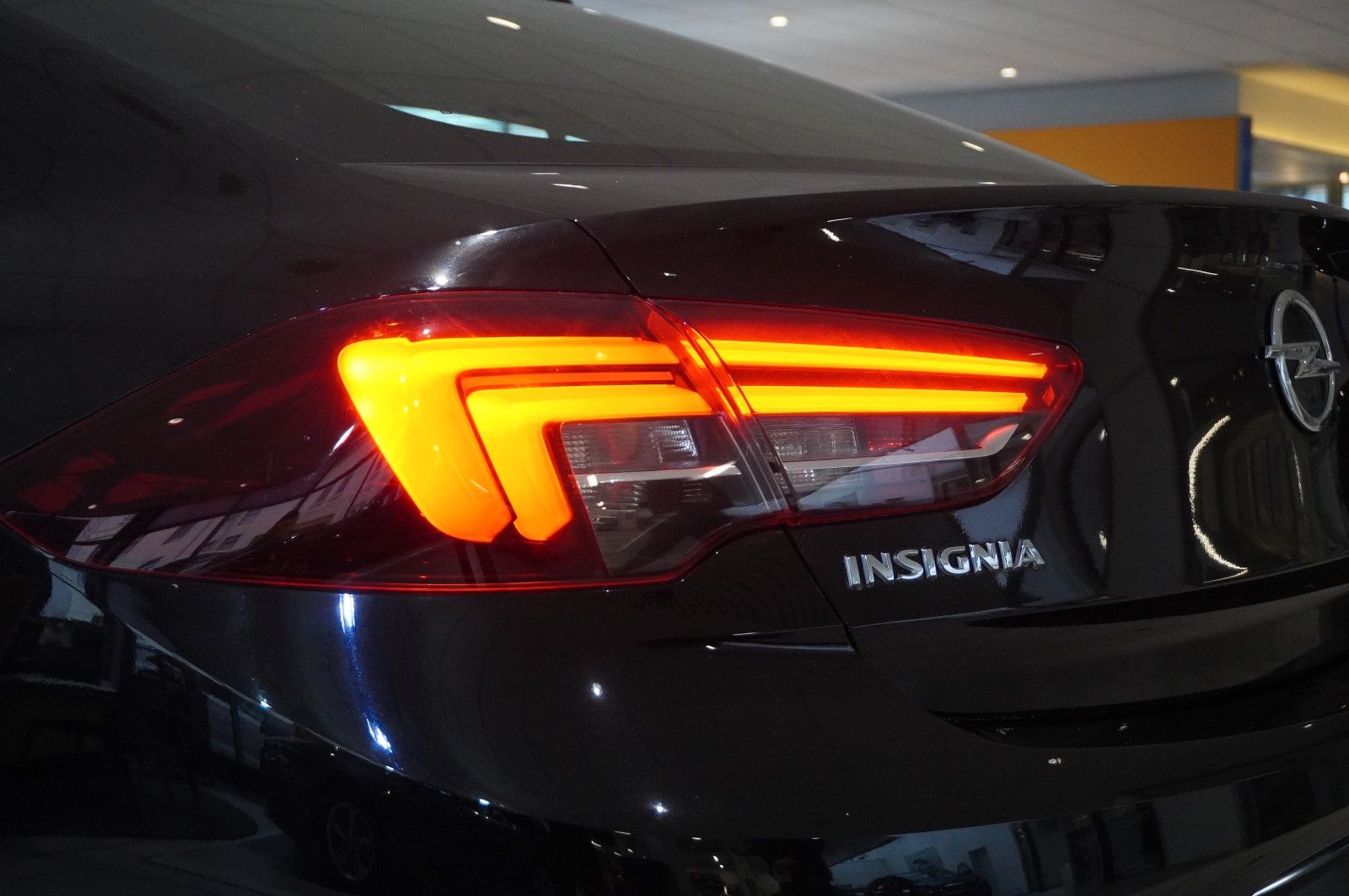 Fahrzeugabbildung Opel Insignia B GS 2.0D ELEGANCE NAVI/OPC/KAMERA/HUD