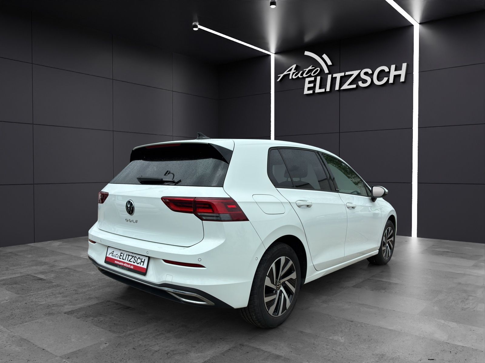 Fahrzeugabbildung Volkswagen Golf VIII Active TDI DSG LED Navi ACC SHZ App-Co