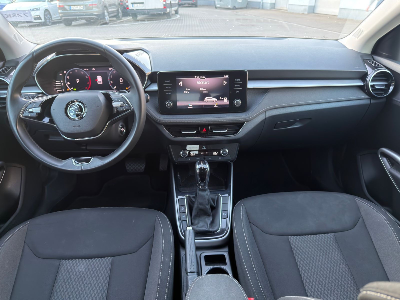 Fahrzeugabbildung SKODA Fabia Style
