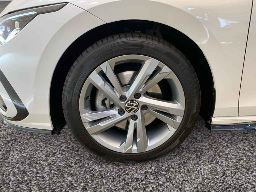 Volkswagen Golf VIII R-Line 2.0 TSI DSG 4M AHK PANO ACC foto 5