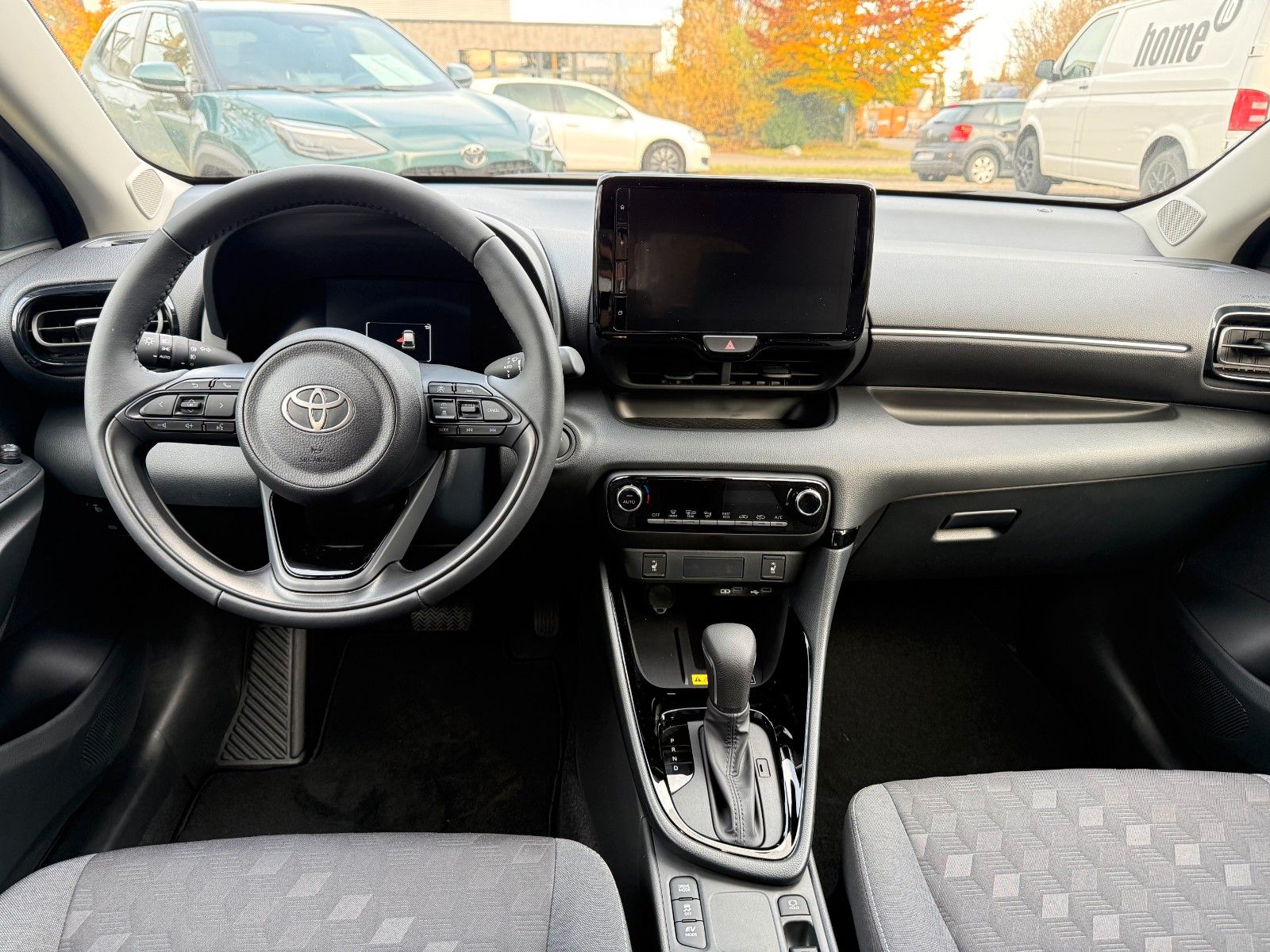 Toyota Yaris 1,5 Hybrid Teamplayer Comfort + Tech-Paket imagem 3