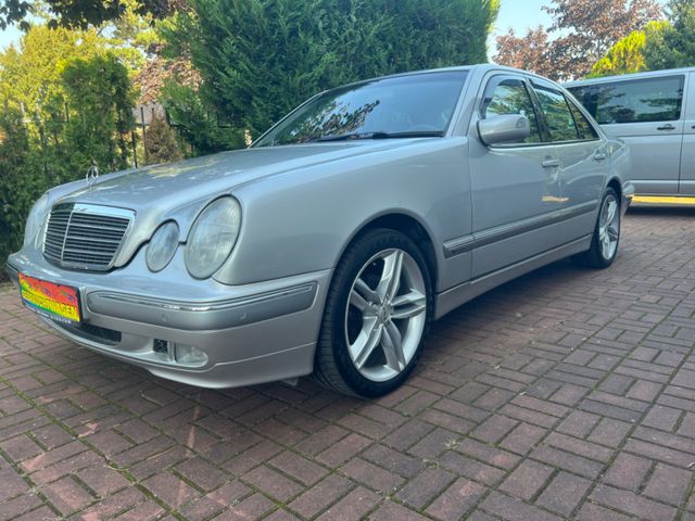 Mercedes-Benz E 240 ELEGANCE Automatik 86000km Scheckheft