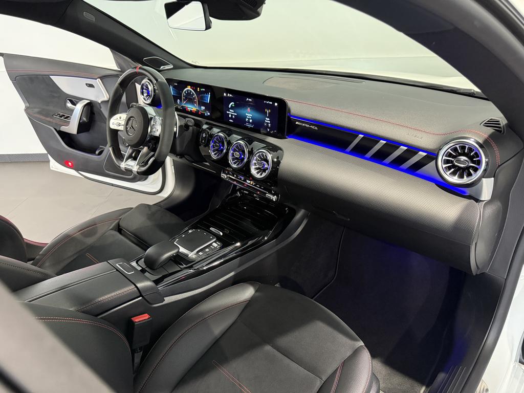 Mercedes-Benz CLA 35 AMG