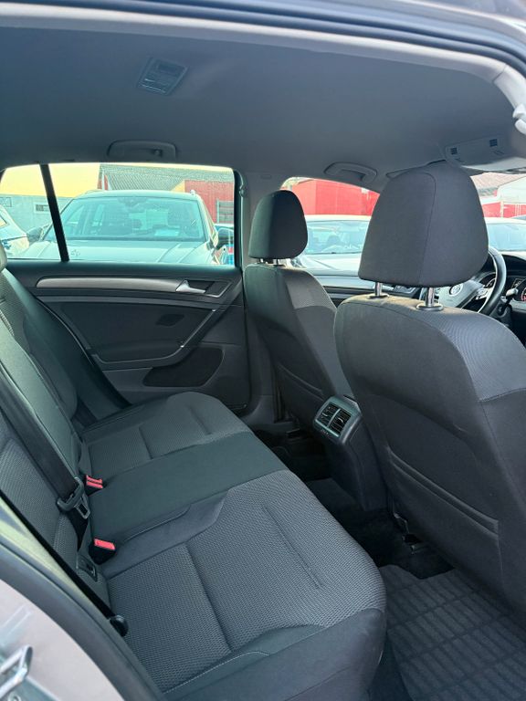 VW Golf - Bild 21