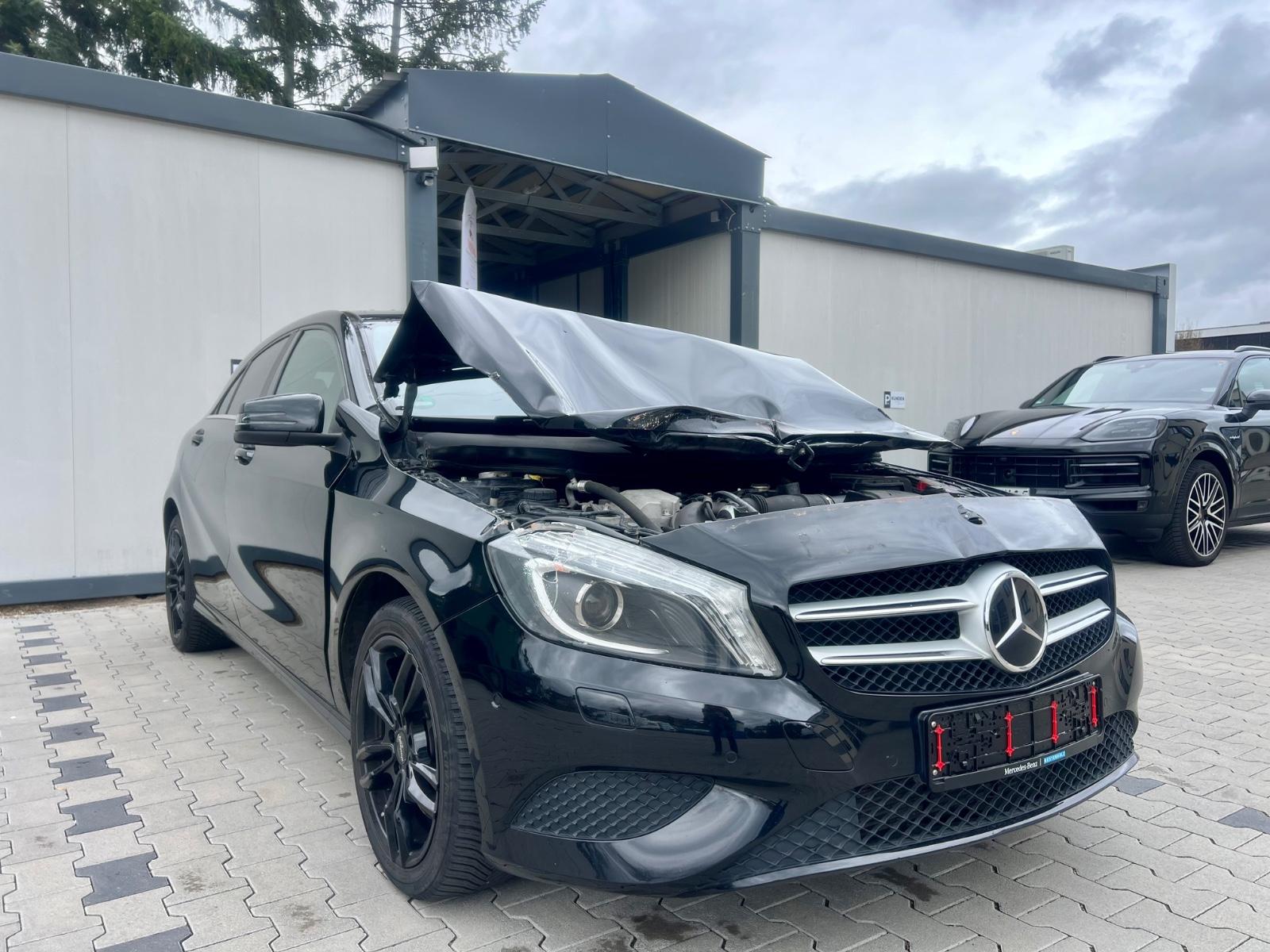 Mercedes-Benz A 250 Sport BlueEfficiency*AUTOMATIK*LEDER*H&K !