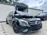 Mercedes-Benz A 250 Sport BlueEfficiency*AUTOMATIK*LEDER*H&K ! - gebrauchte Mercedes-Benz A 250 aus dem Jahr 2012
