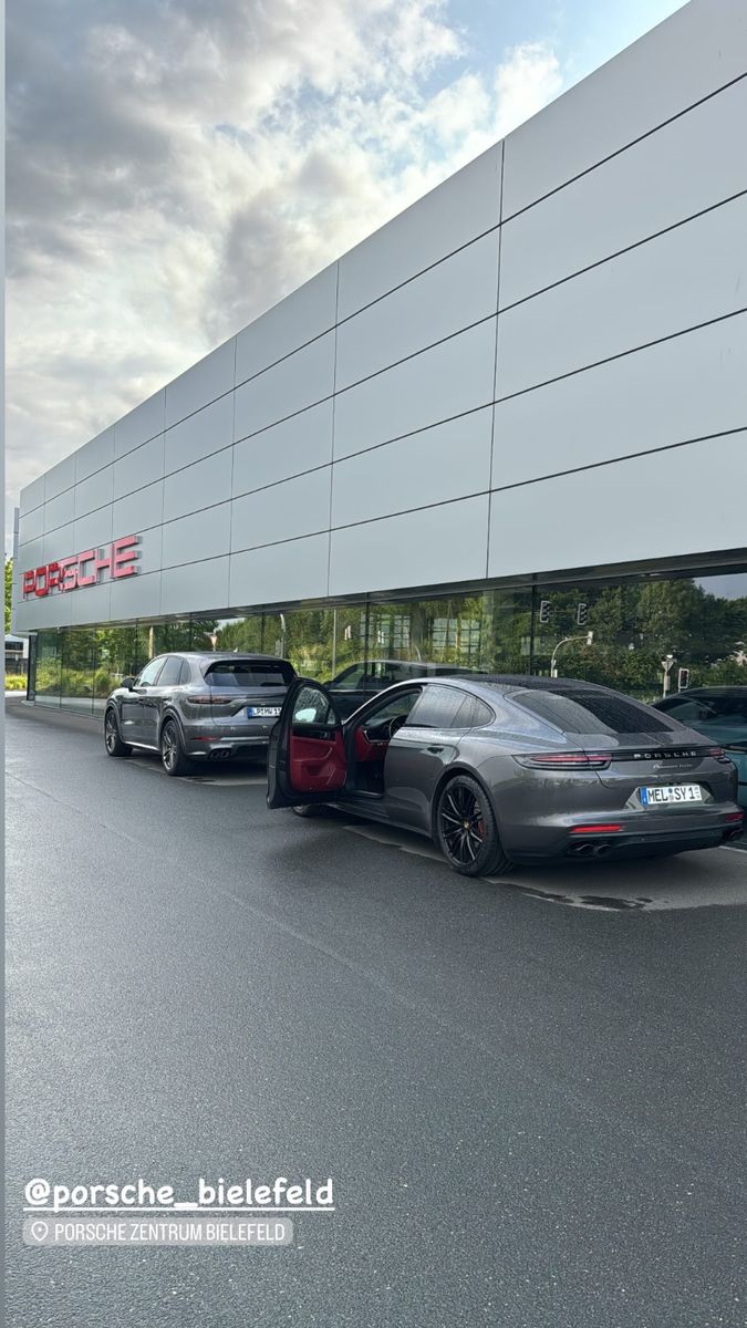 PORSCHE Panamera Turbo 