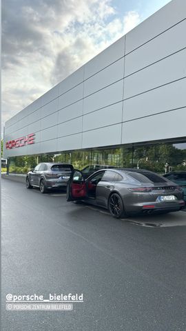 PORSCHE Panamera Turbo 