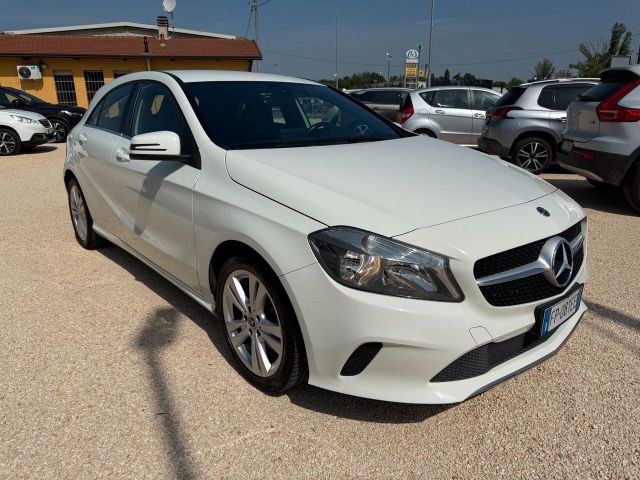MERCEDES-BENZ Mercedes-benz A 180 d Premium