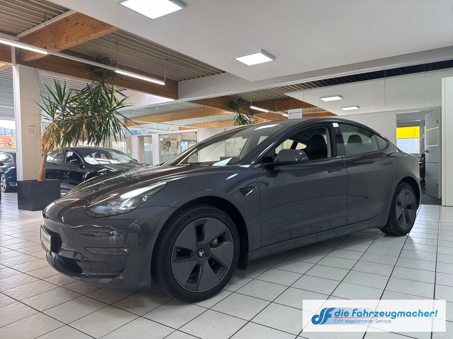 Fahrzeugabbildung Tesla Model 3 Long Range RWD Soundsystem ACC El. Heckk