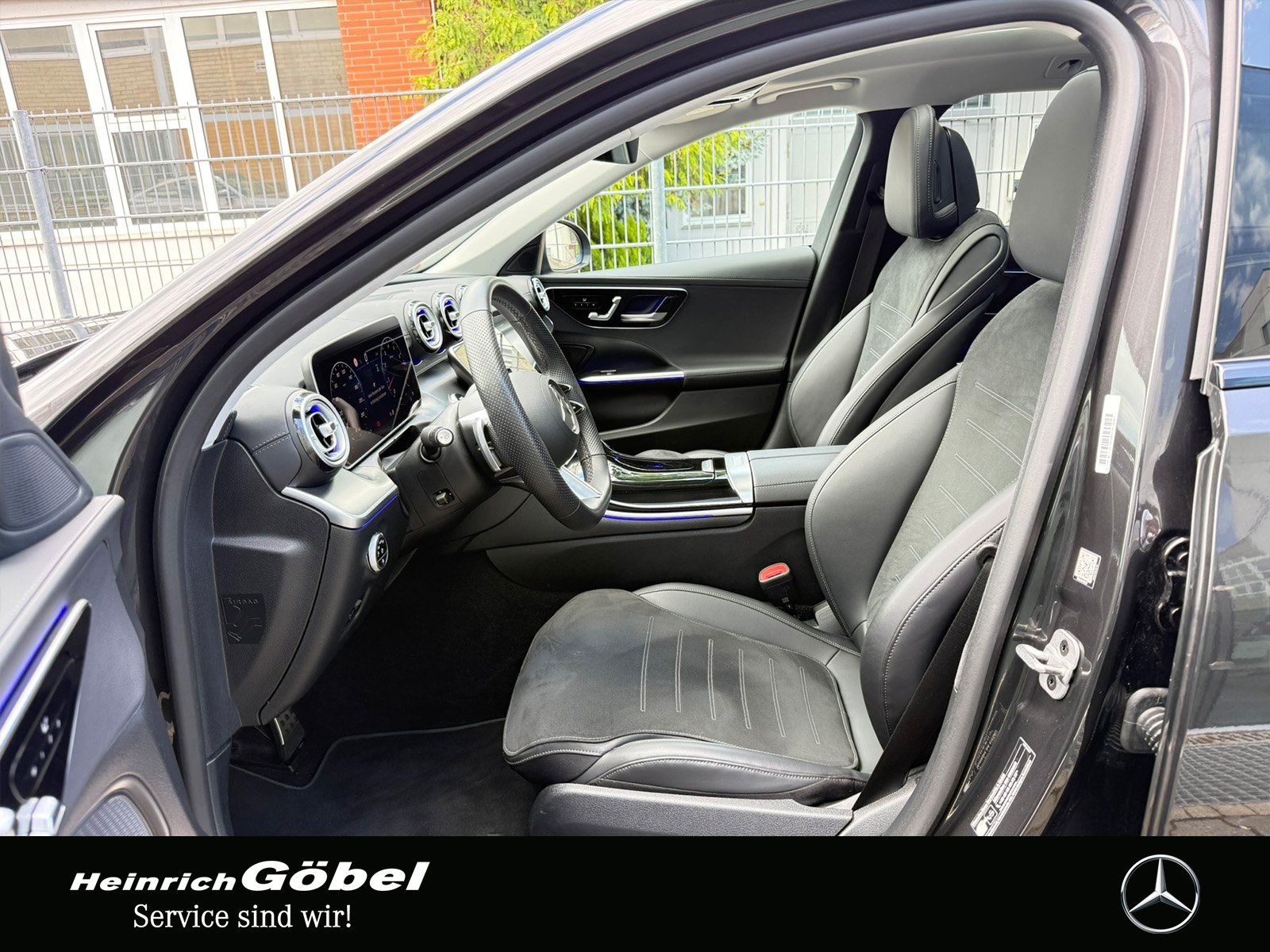 Fahrzeugabbildung Mercedes-Benz C 180 T AMG*PANORAMA*NIGHTPAKET*LED*KAMERA*