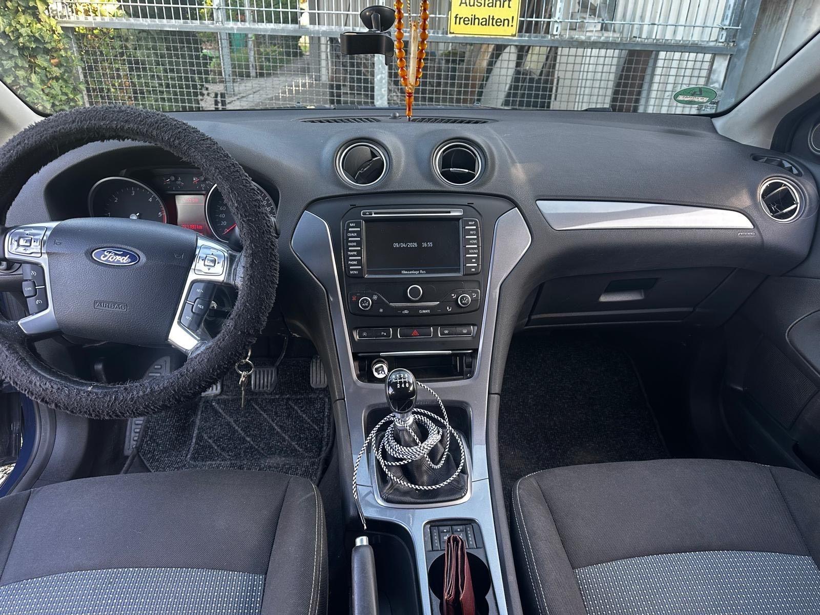 Ford Mondeo 2014 — photo 10