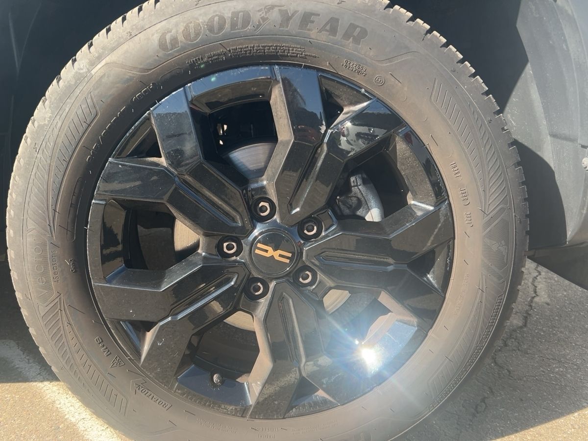 Fahrzeugabbildung Dacia Duster Extreme TCe 130