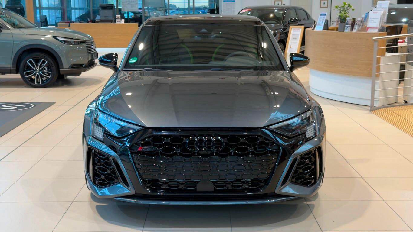 Audi RS3 2.5 TFSI quattro MATRIX|PANO|B&O|RSAbgas