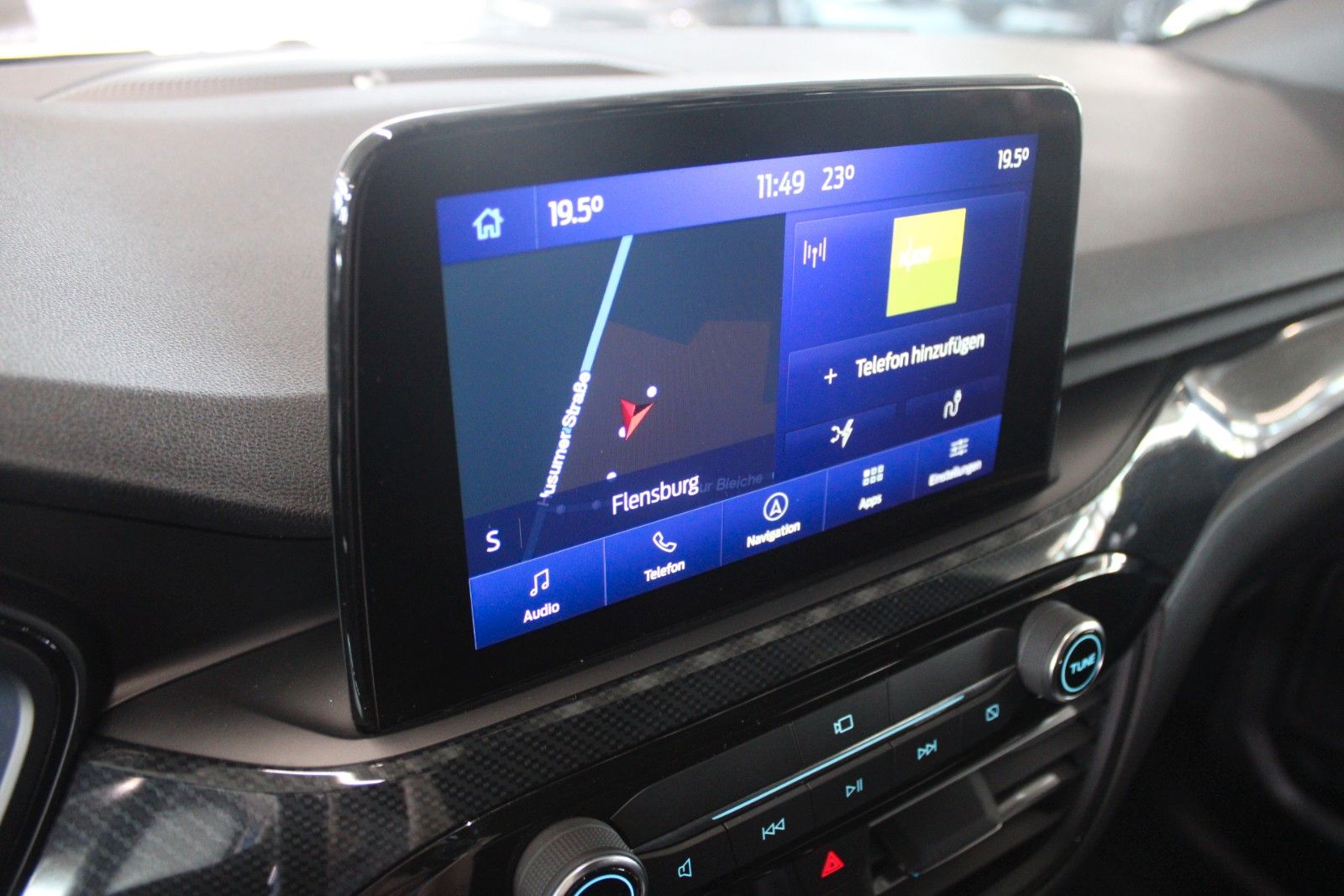 Fahrzeugabbildung Ford Kuga PHEV ST-Line X LED AHK 2xCam ACC WinterPak.