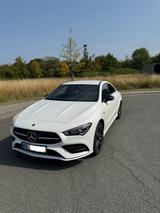 Mercedes-Benz CLA 250e AMG Line Night Paket - 1. Hand gepflegt - mit Hybrid-Antrieb: Sportwagen