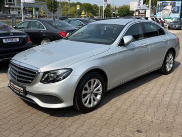 Mercedes E 220 - 2