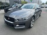Jaguar XE R-Sport AWD - graue Jaguar XE