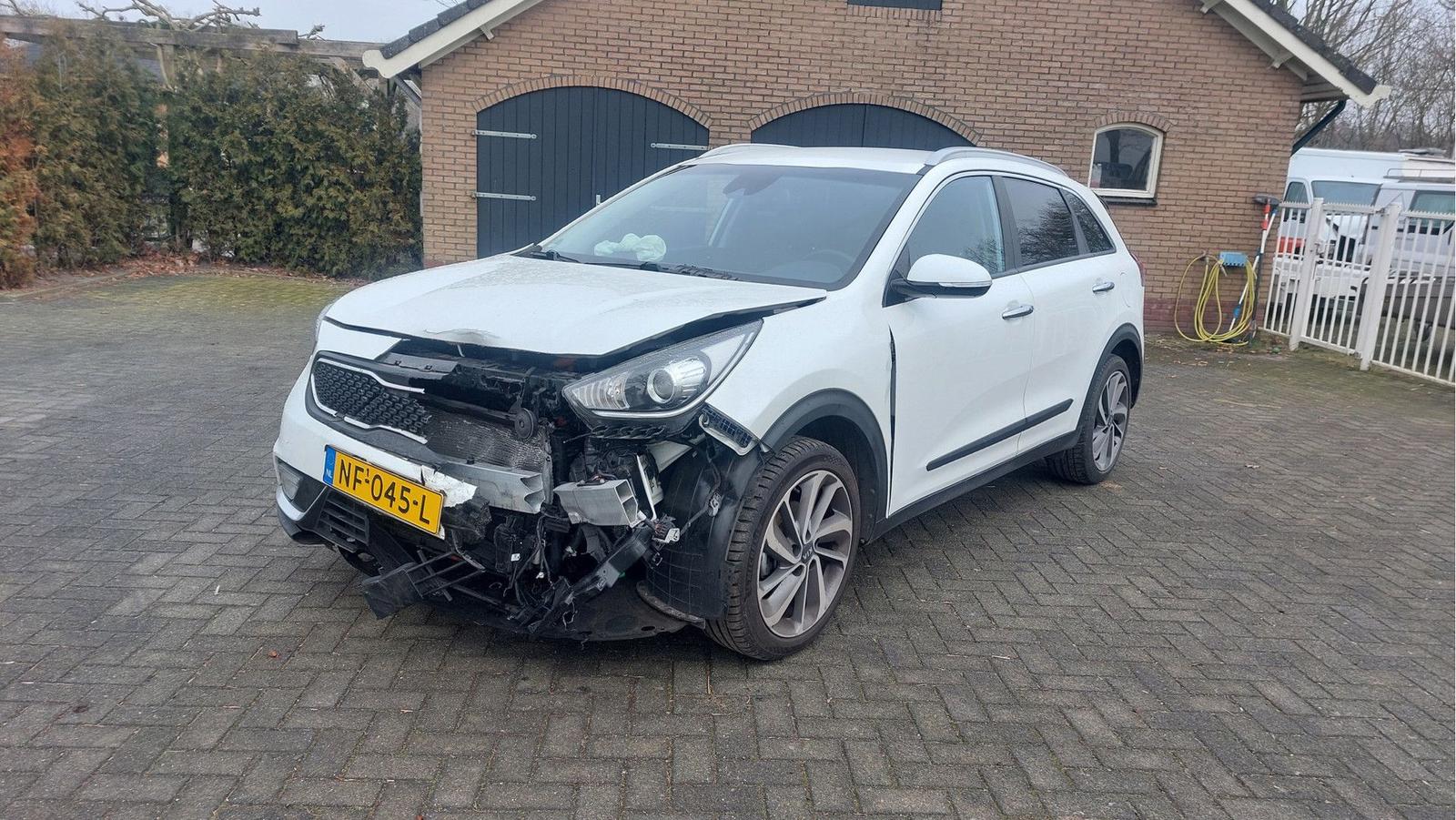 Kia Niro 1.6 GDi Hybrid ExecutiveLine CLIMA/NAVI/AUT
