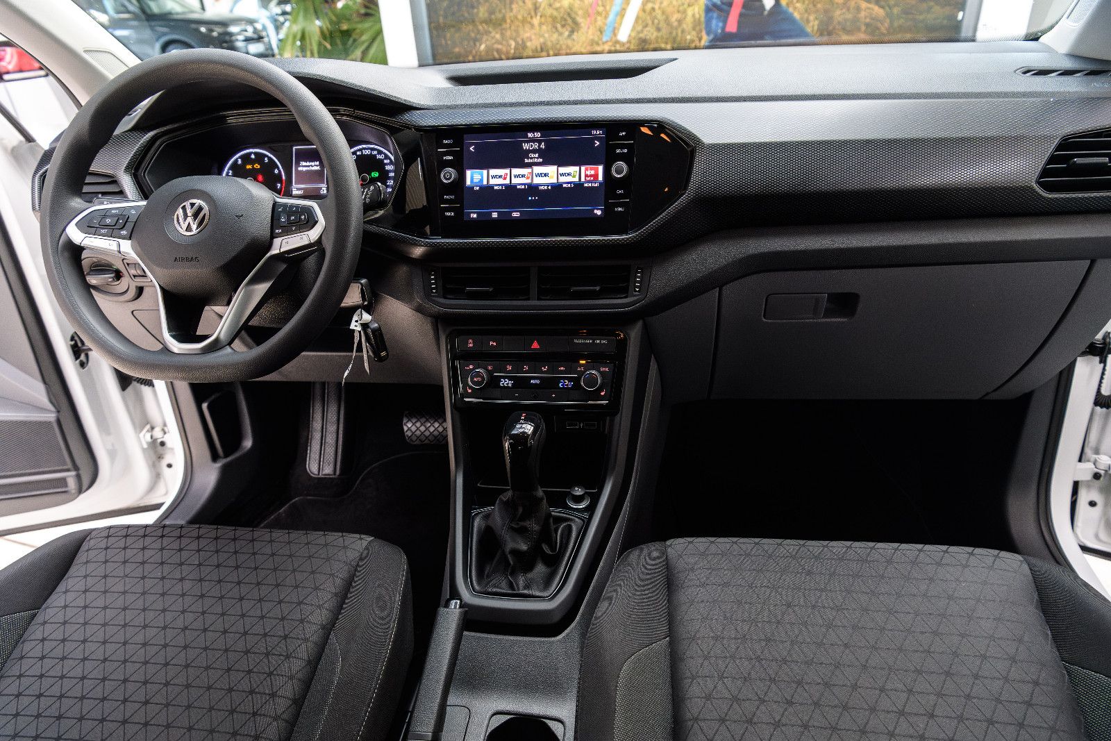 Fahrzeugabbildung Volkswagen T-Cross 1,0 DSG Life+ ACC+Kamera+Bluetooth