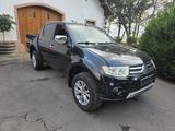 Mitsubishi L200 2.5DI-D 4WD Diamant Edition Doppelkabine ** - Mitsubishi L200: Geländewagen