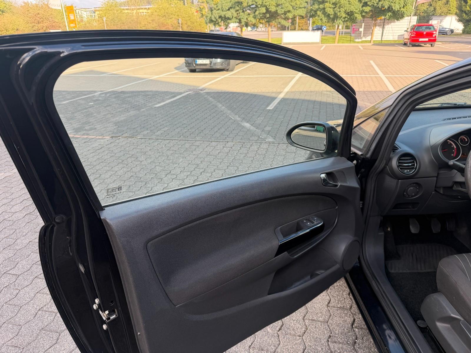 Opel Corsa D Edition