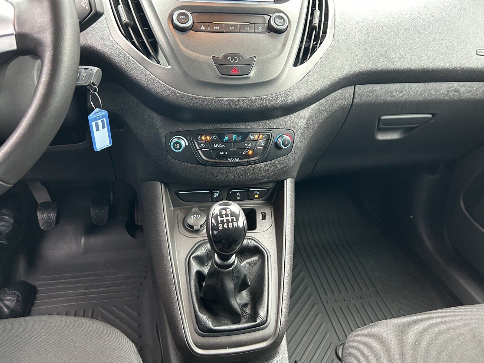 Fahrzeugabbildung Ford Transit Courier 1.0 EcoBoost Trend