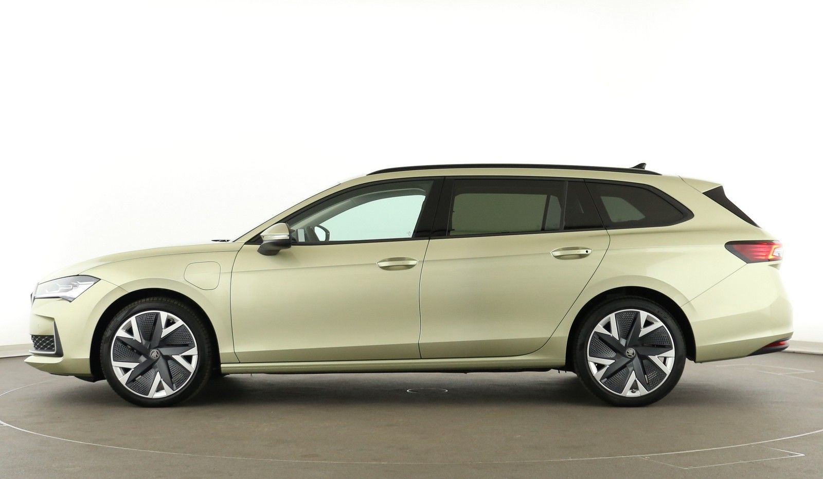 Skoda Superb - Bild 4
