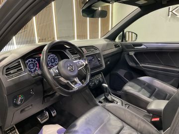 Volkswagen Tiguan - 12