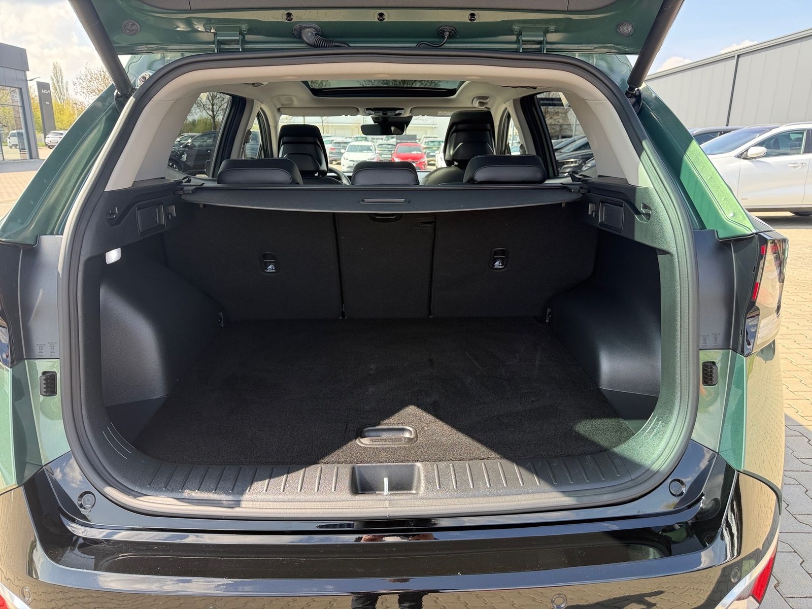 Fahrzeugabbildung Kia SPORTAGE 1.6T 48V 2WD SPIRIT LED GD