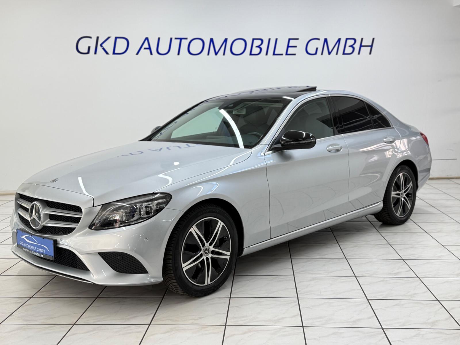 Mercedes-Benz C 180 Avantgarde*LED*Kamera*Navi*Schiebedach*DAB