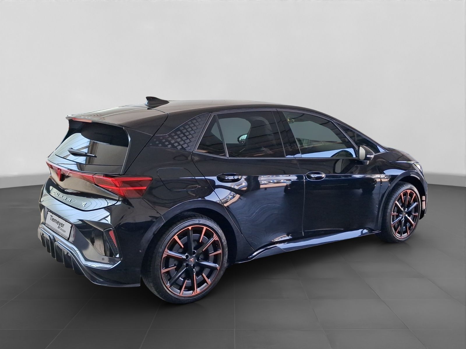 Cupra Born VZ NAVI HuD KEYLESS STHZ LM20 CLIMA imagem 3
