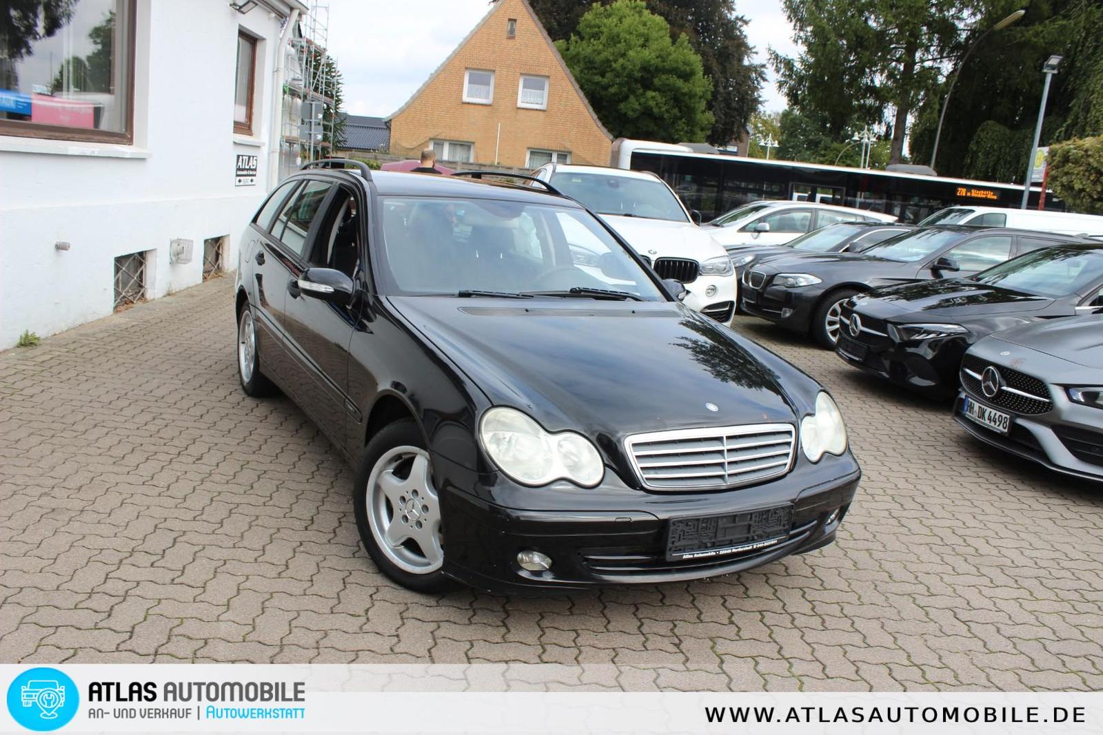 Mercedes-Benz C220 2004 — photo 28