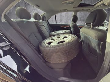 Mercedes-Benz E 200 Kompressor Automatik*S-DACH*AHK*XENON