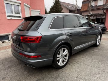Audi Q7 - 8