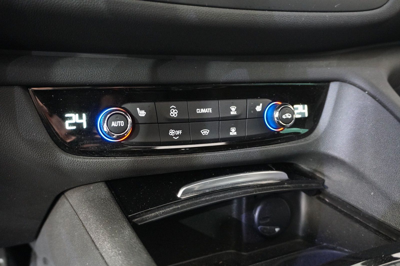 Fahrzeugabbildung Opel Insignia B ST 2.0D ULTIMATE NAVI/OPC/KAMERA/AHK