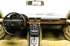 MERCEDES-BENZ 280 SE*BRD-FZG.*KLIMA*SCHIEBEDACH*TEMPOMAT*58tkm