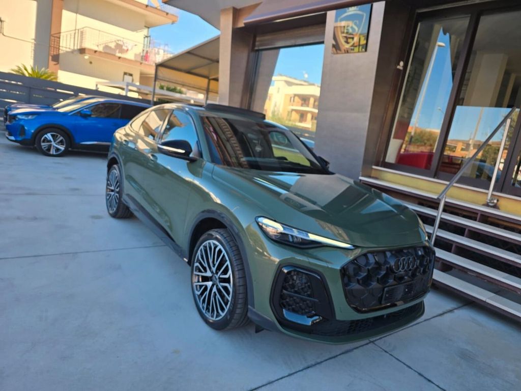 Audi Q5 40 2.0 tdi mhev 12V Identity Black quatt