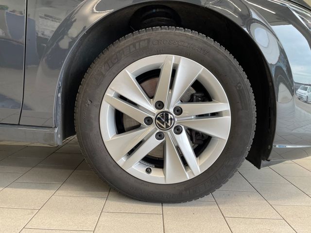 Golf VIII Variant Life 2.0 TDI DSG SHZ LED APP