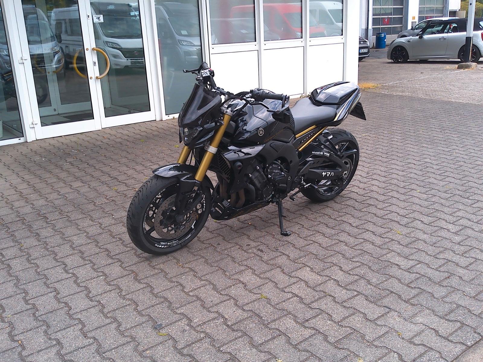 Yamaha FZ1 RN16 viel Zubehör