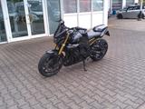 Yamaha FZ1 RN16 viel Zubehör - YAMAHA 2008 FZ1