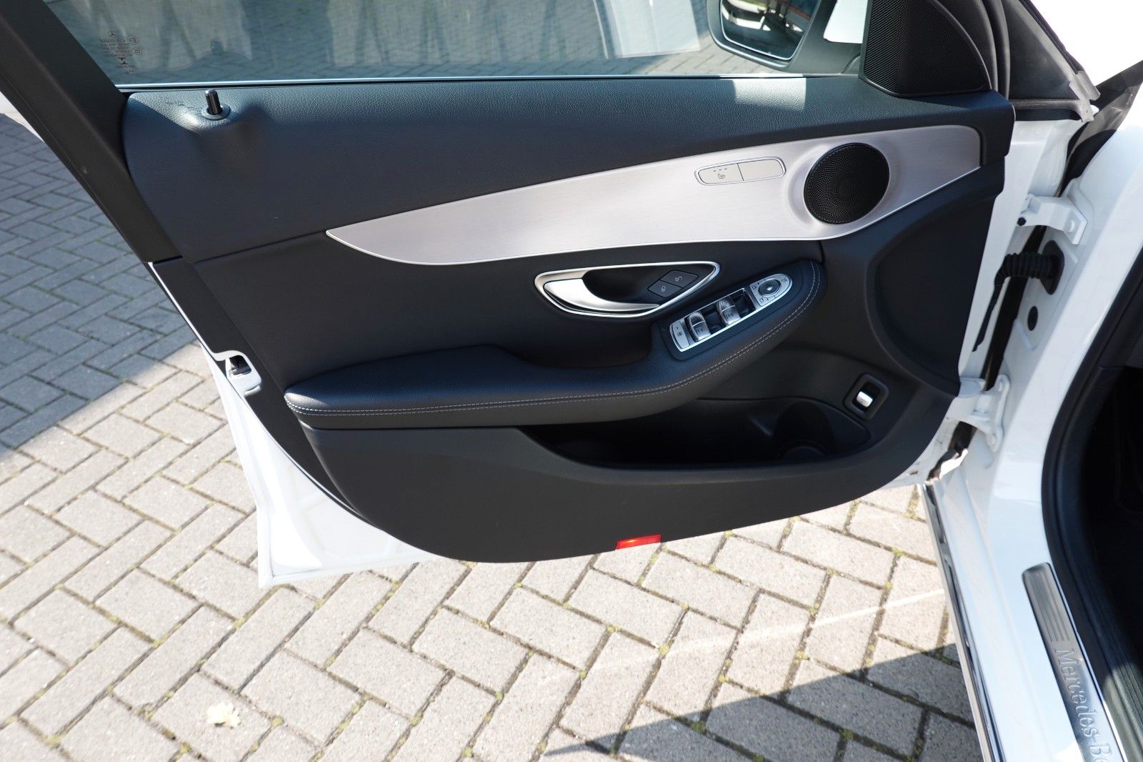 Fahrzeugabbildung Mercedes-Benz C 180  Automatik, AHK