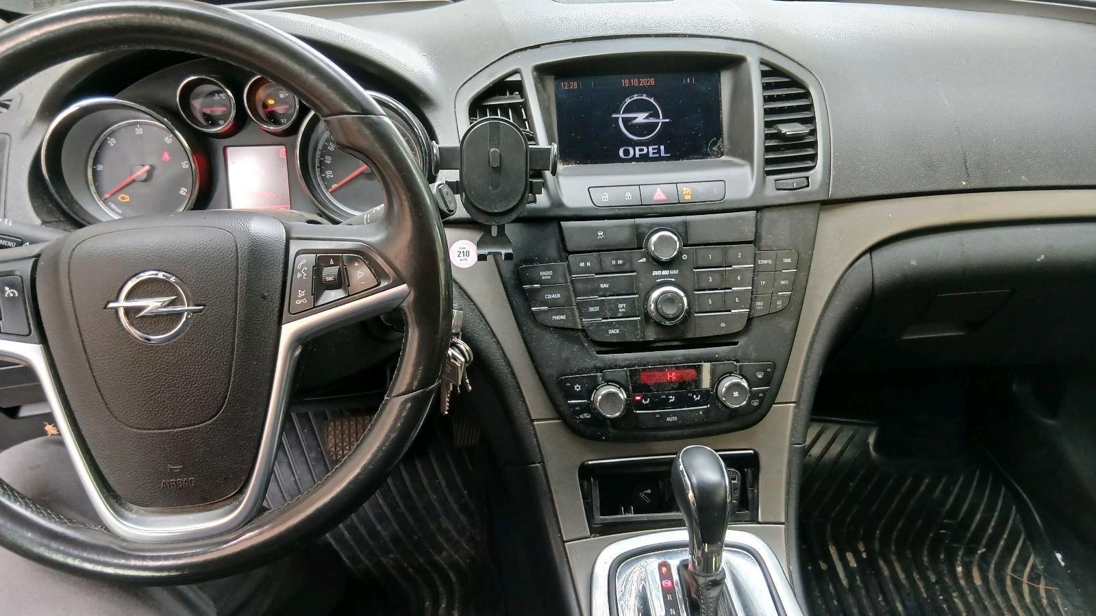 Opel Insignia 2010 — photo 5