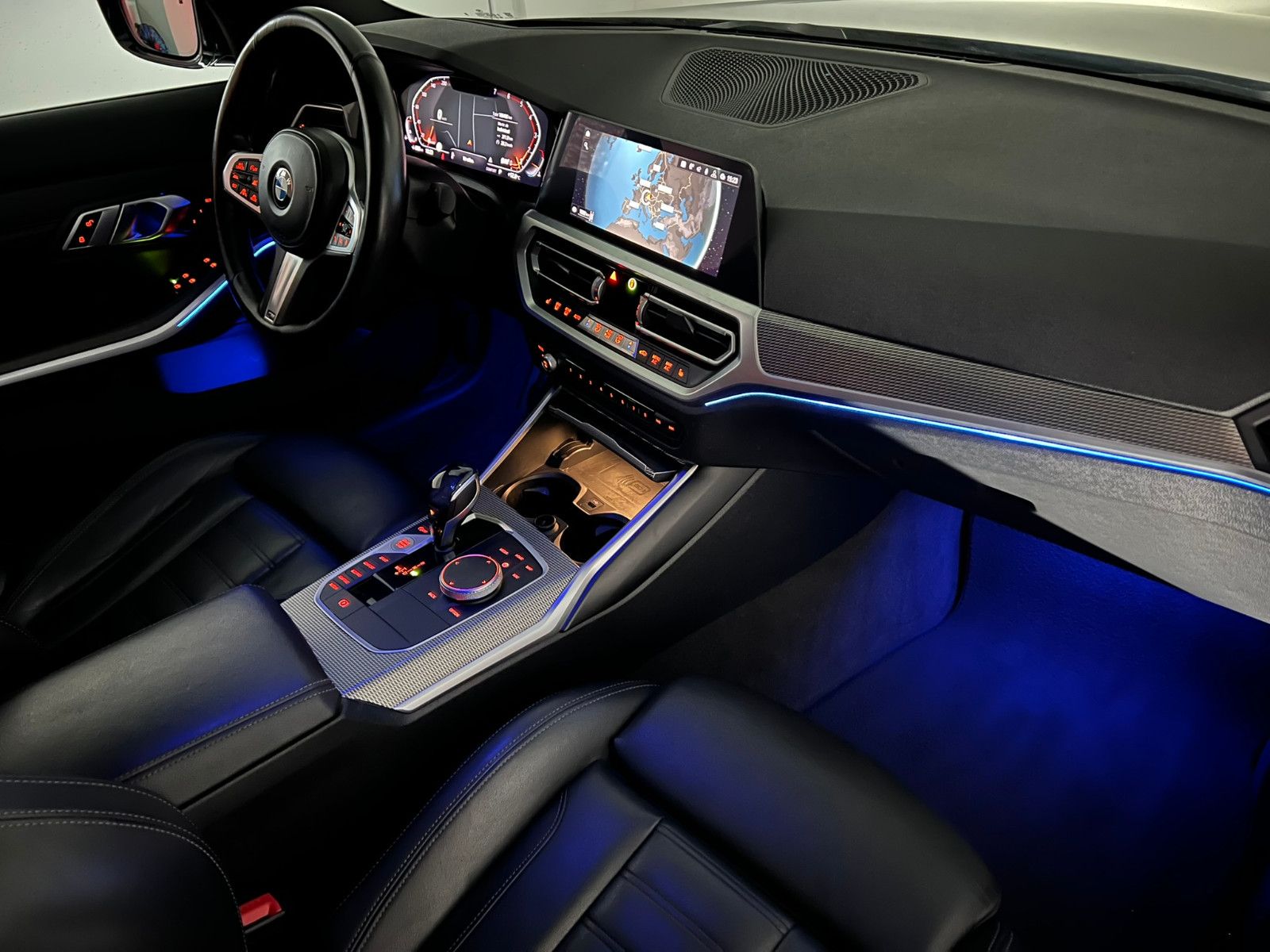 Fahrzeugabbildung BMW 330 i M Sport/LASER/eGSD/HuD/VRTL COCKPIT/DE FZG