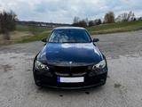 BMW 318i Limousine (E90) schwarz 