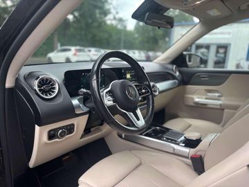Mercedes GLB 200 - 11