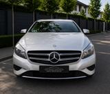 Mercedes-Benz A 180 A A 180 BlueEfficiency - Mercedes-Benz A 180 mit Benzin-Antrieb: Limousine
