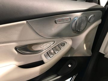 Mercedes-Benz C 300 Cabrio AMG-Line LED NAV LEDER KAM SHZ