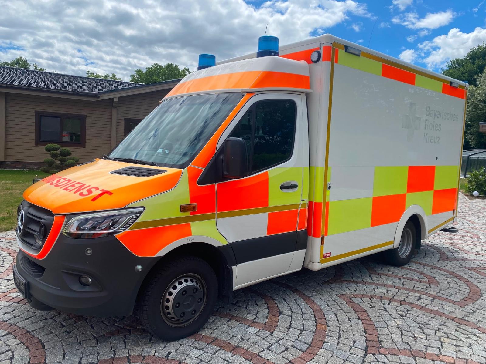 Mercedes-Benz Sprinter III RTW 519 CDI RWD L2